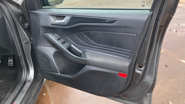 Ford Focus 1.0 EcoBoost Hybrid mHEV 155 ST-Line Edition 5dr Petrol Hatchback